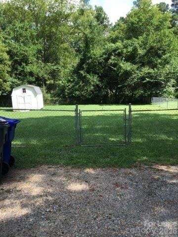 311 Hillcrest Drive - Photo 9