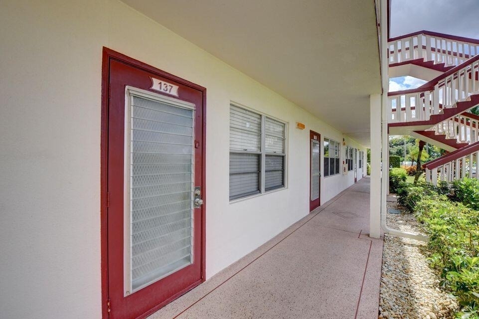 137 Fanshaw D - Photo 5