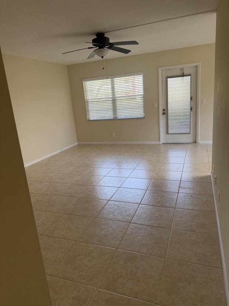 137 Fanshaw D - Photo 10