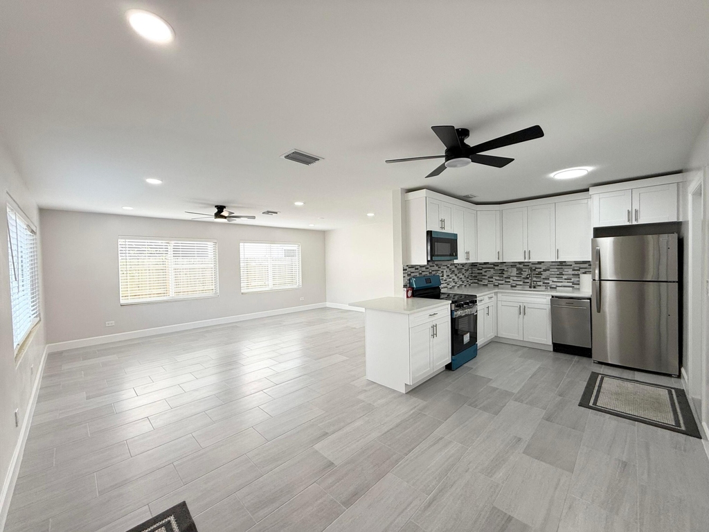 1405 N J Terrace - Photo 3