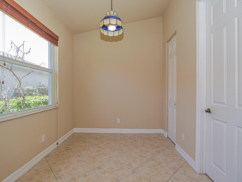 5561 57th Way - Photo 9