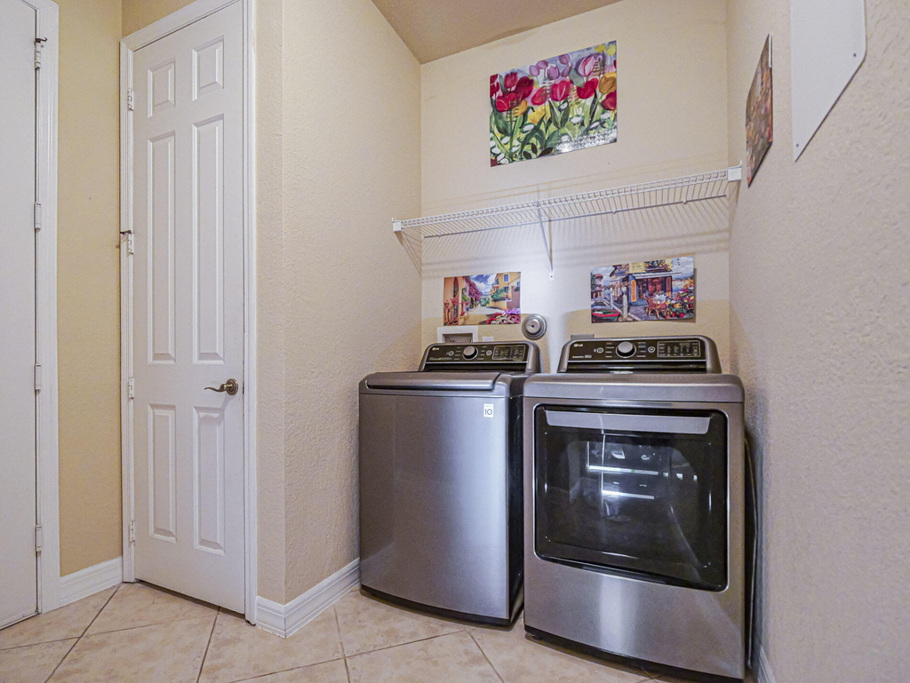 5561 57th Way - Photo 10