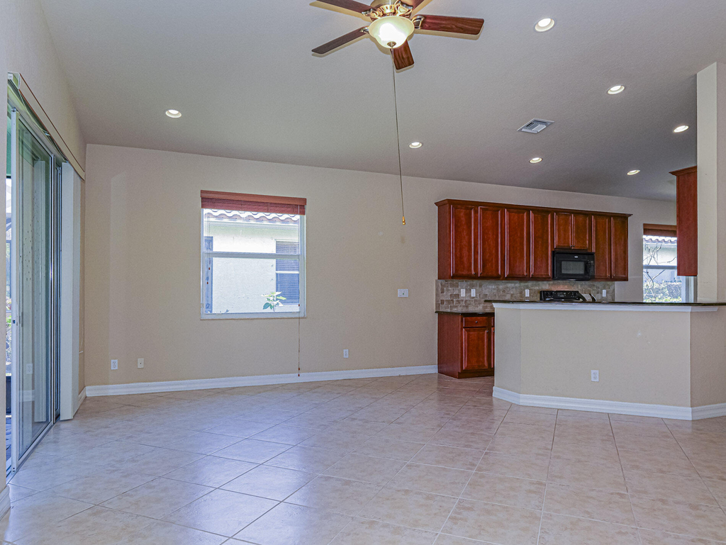 5561 57th Way - Photo 6