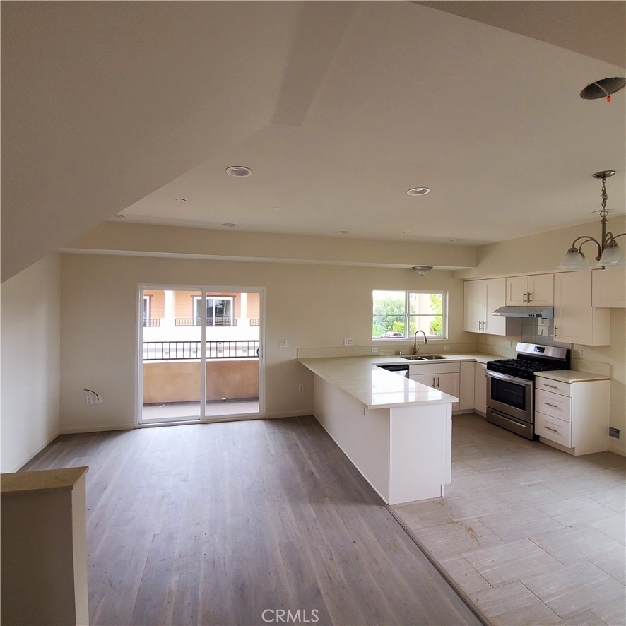 10341 Western Avenue - Photo 2