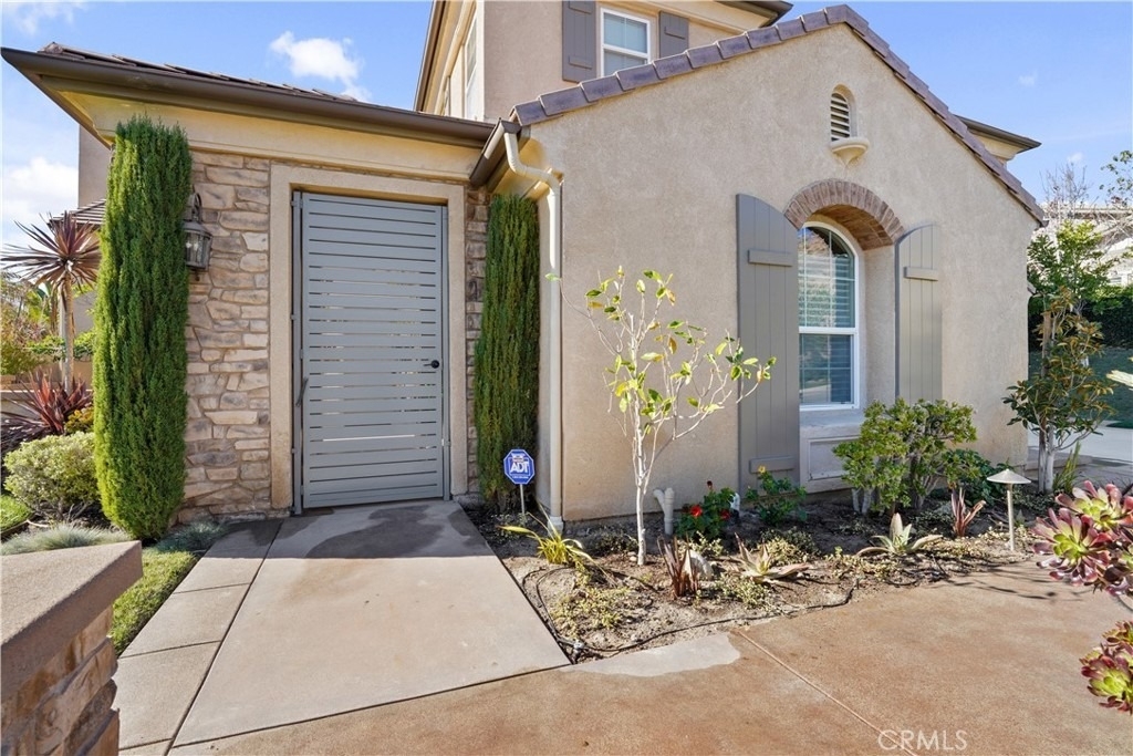 4291 White Hawk - Photo 0
