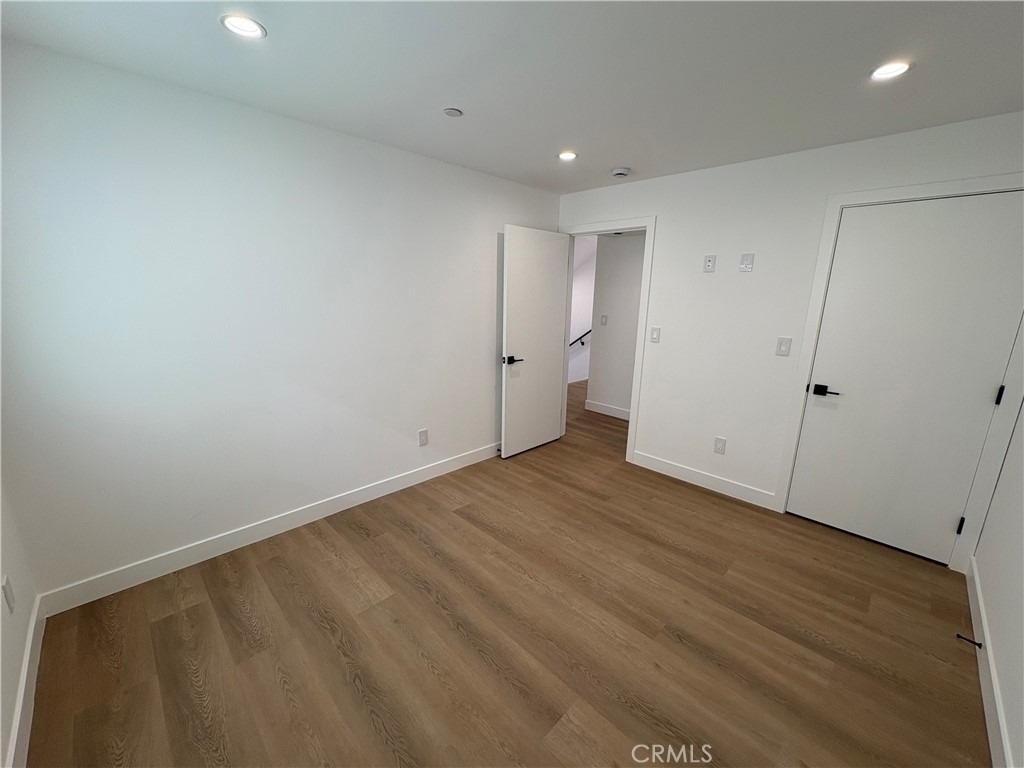 14165 Calvert Street - Photo 12
