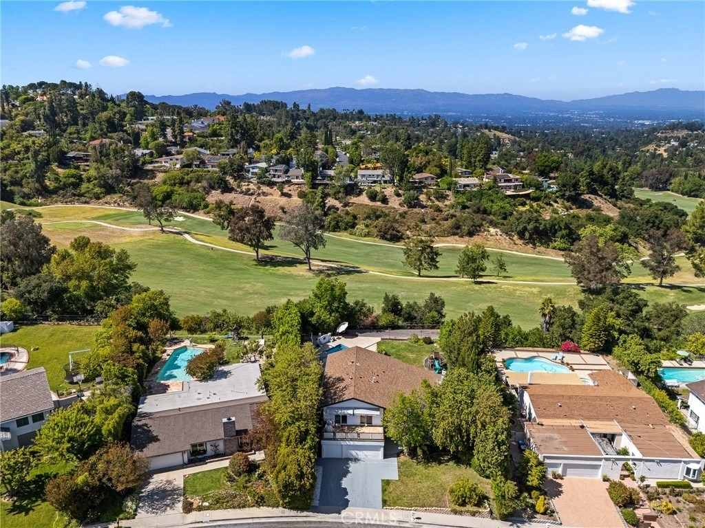 19581 Braewood - Photo 2