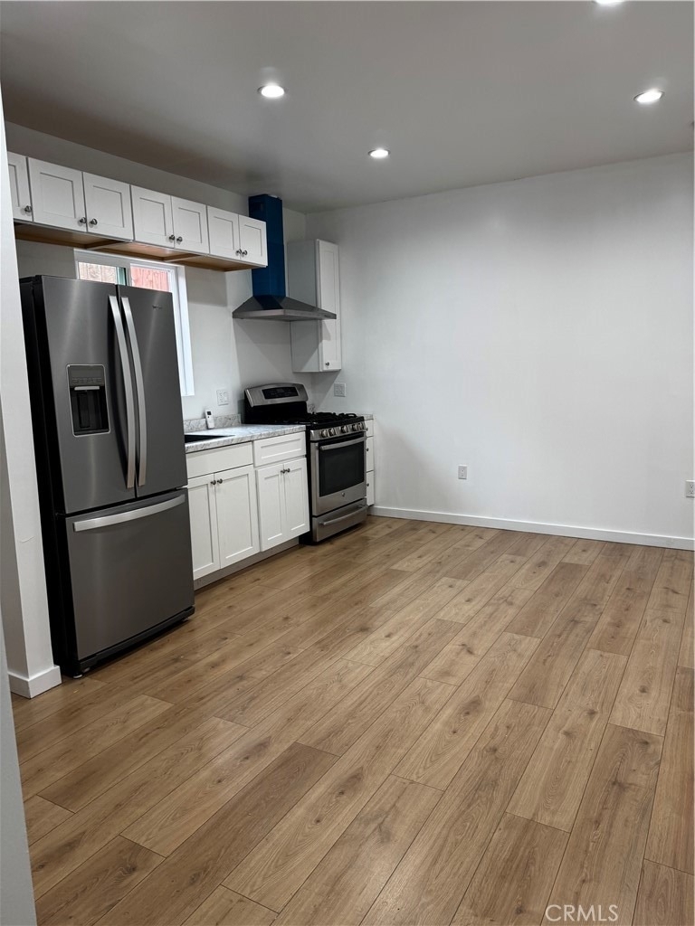 9431 Nagle Avenue - Photo 4