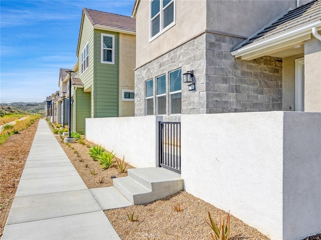 27398 Fox Den Place - Photo 2