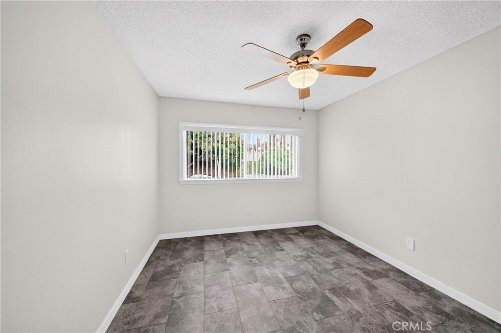 5326 Lorna Street - Photo 7