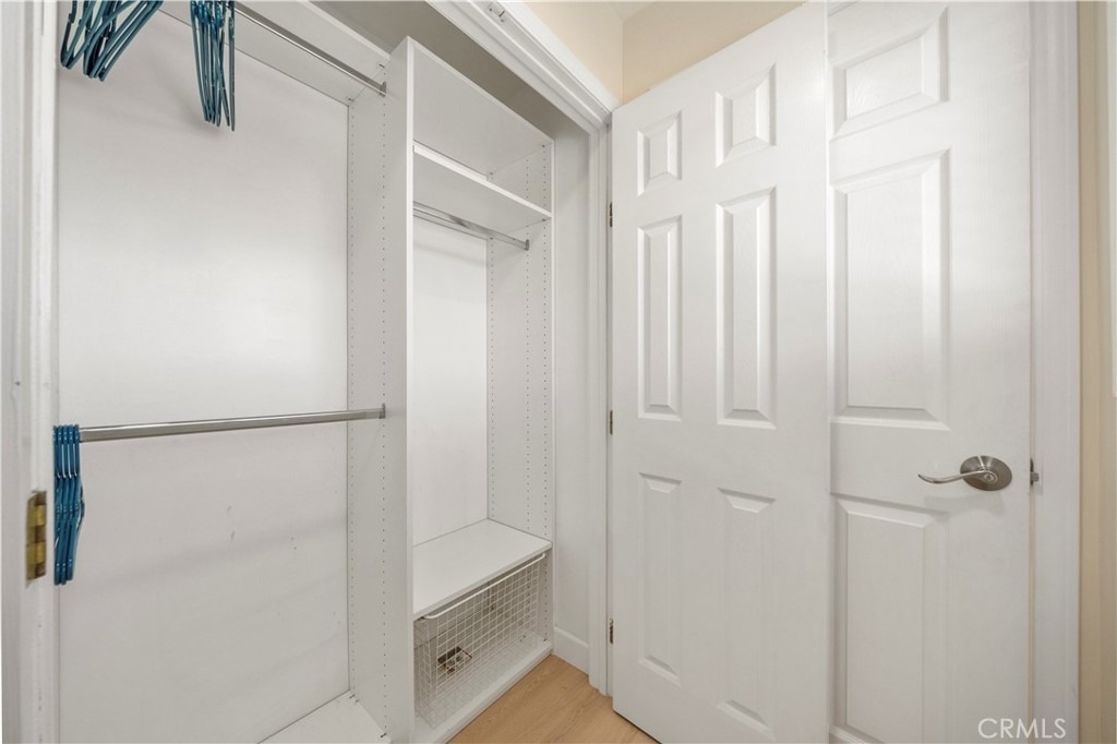 912 W Hill - Photo 31