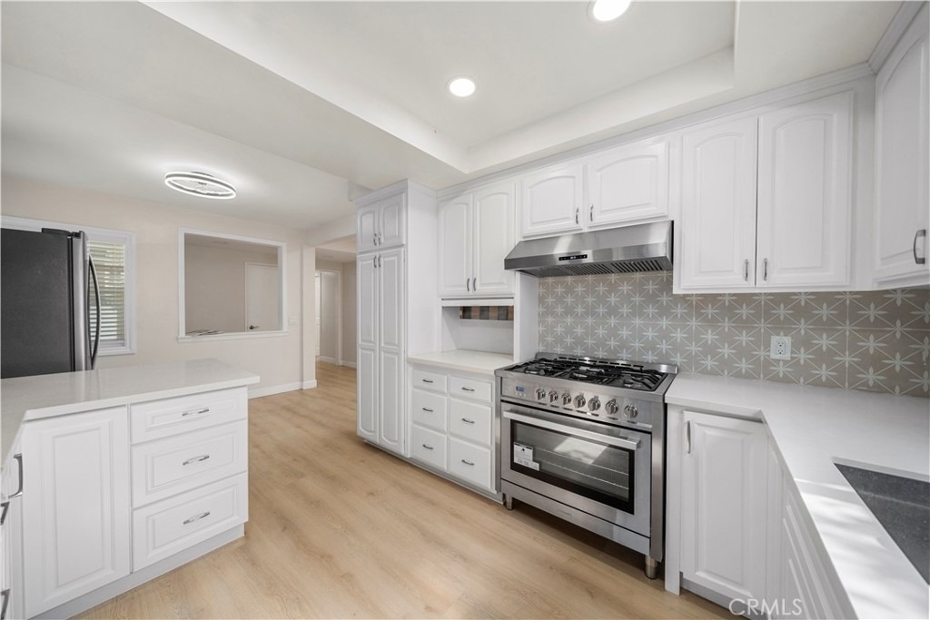 912 W Hill - Photo 10