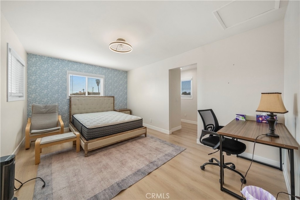 912 W Hill - Photo 28