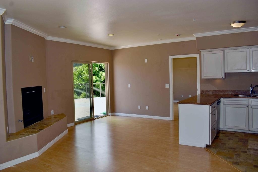 346 Metropole Avenue - Photo 2