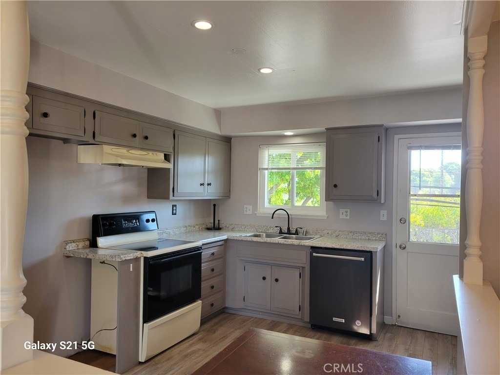16862 Coach Lane - Photo 6