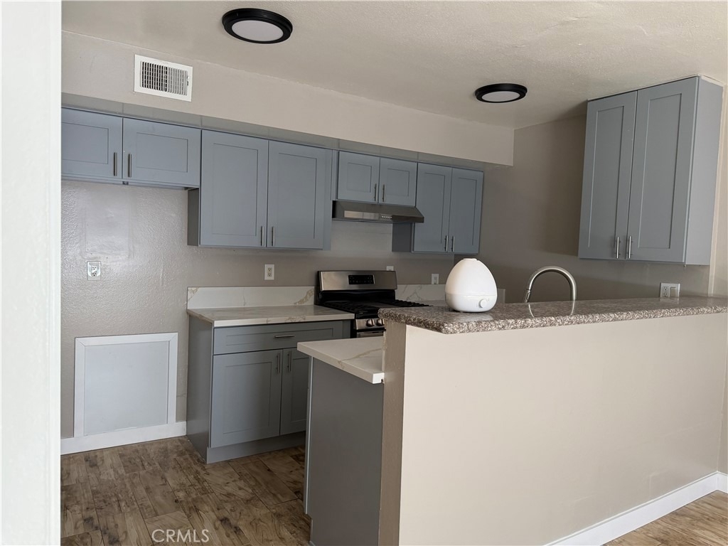 619 S Cypress - Photo 7