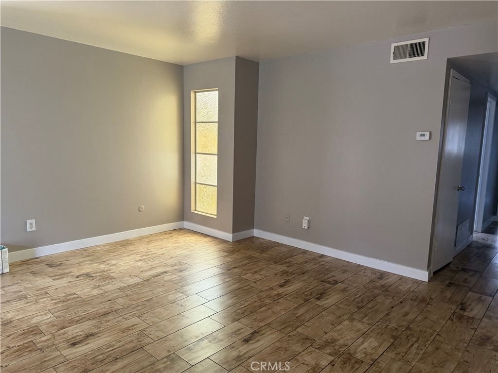 619 S Cypress - Photo 5
