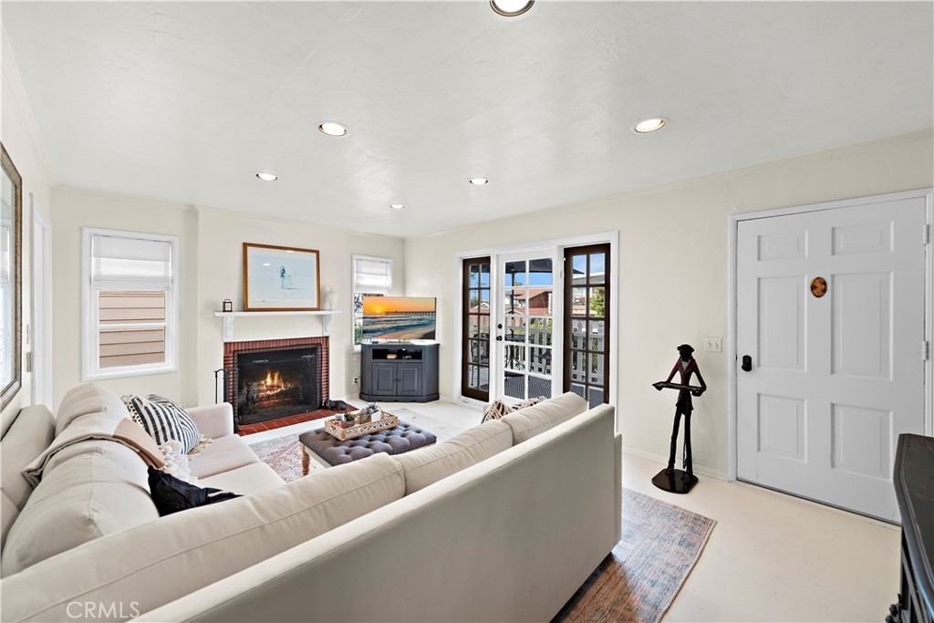 283 Fairview Street - Photo 4