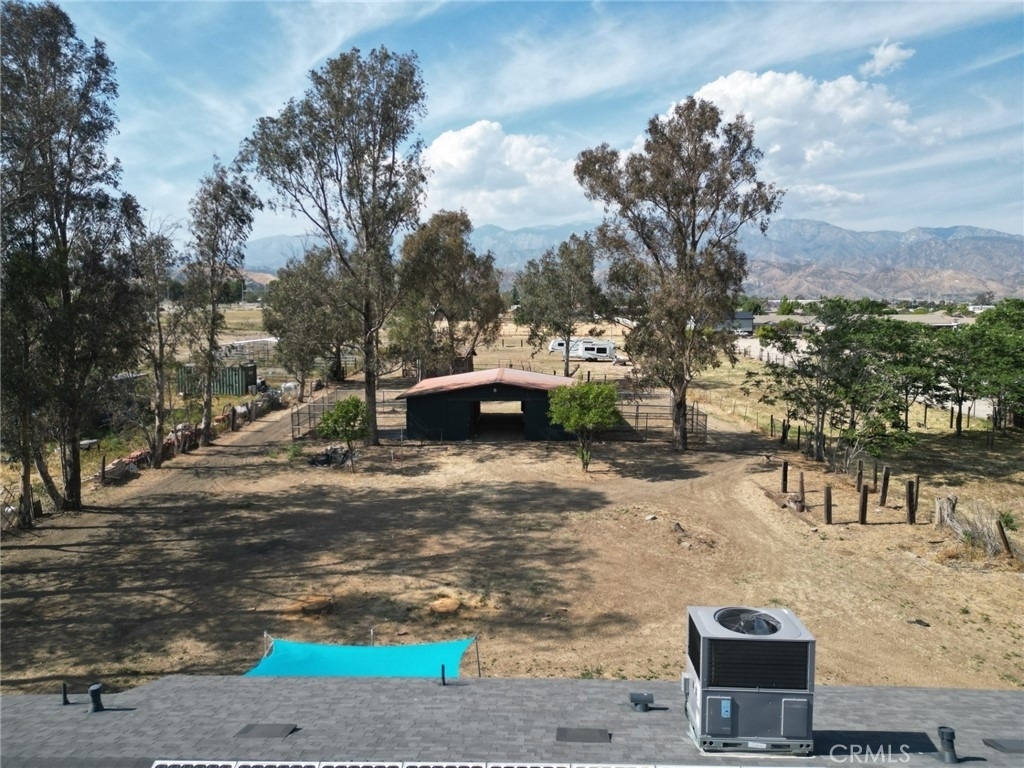 943 Wesley - Photo 2