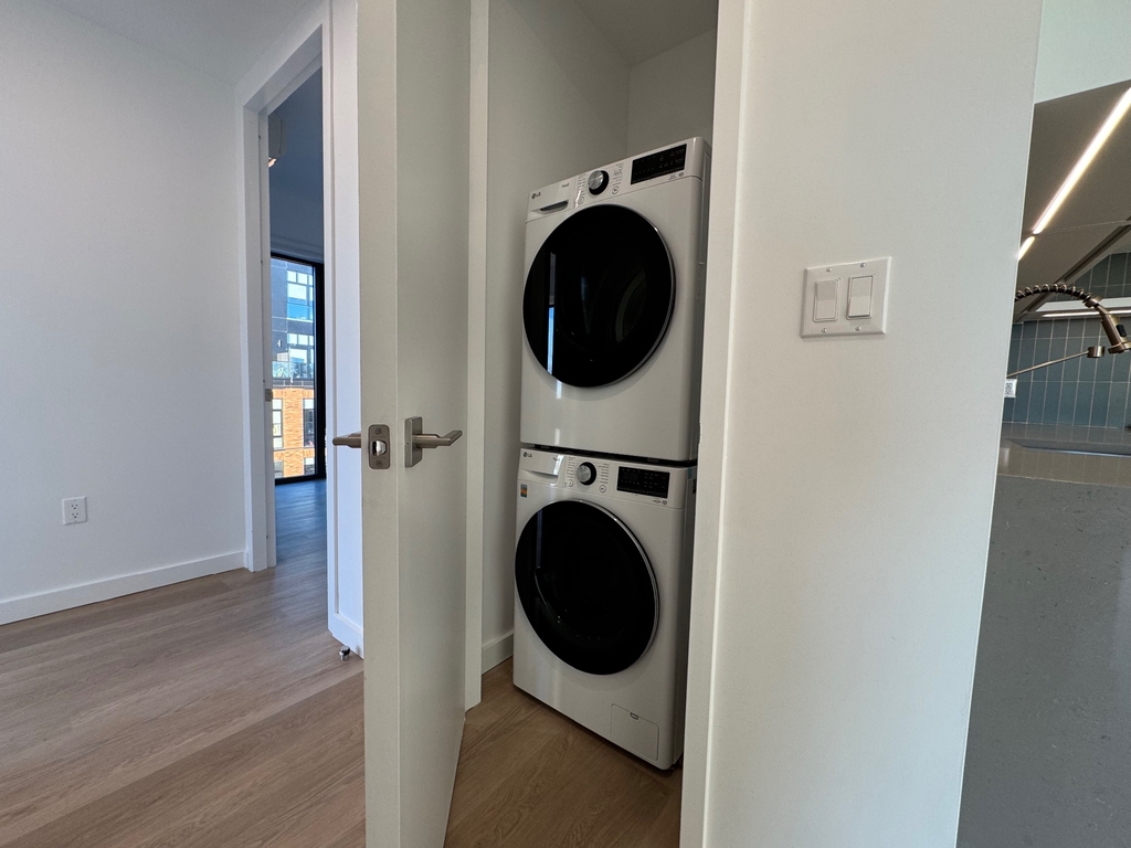527 Grand Avenue - Photo 6