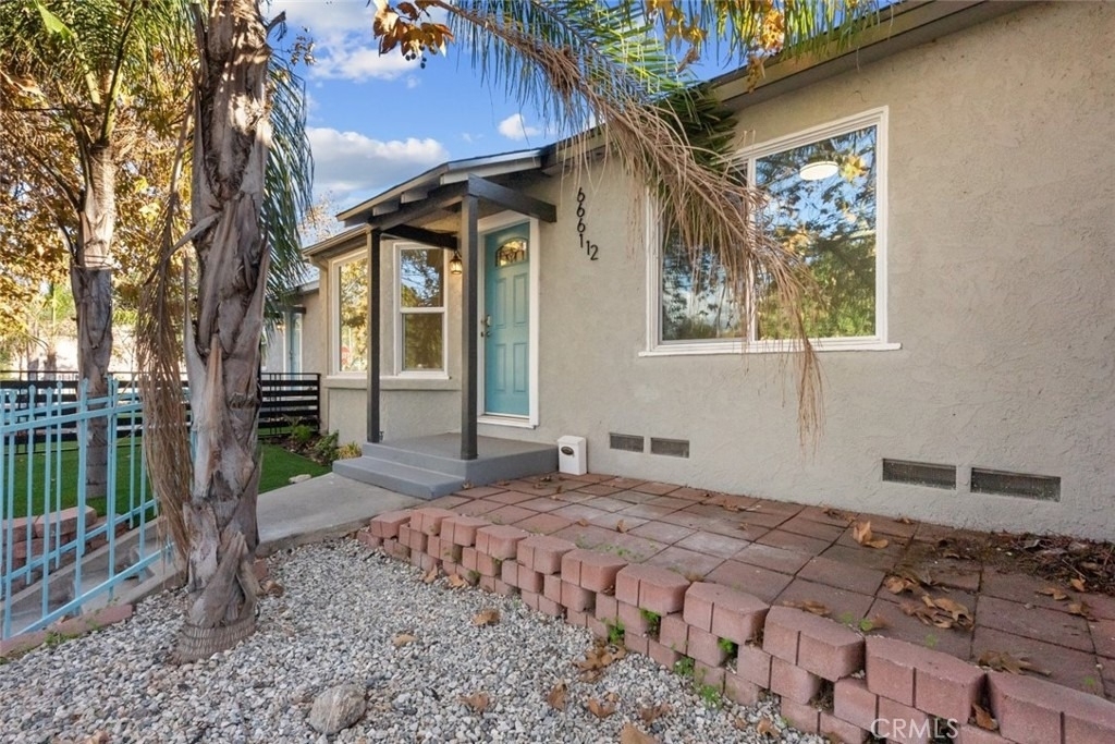 6661 1/2 Beck Avenue - Photo 23