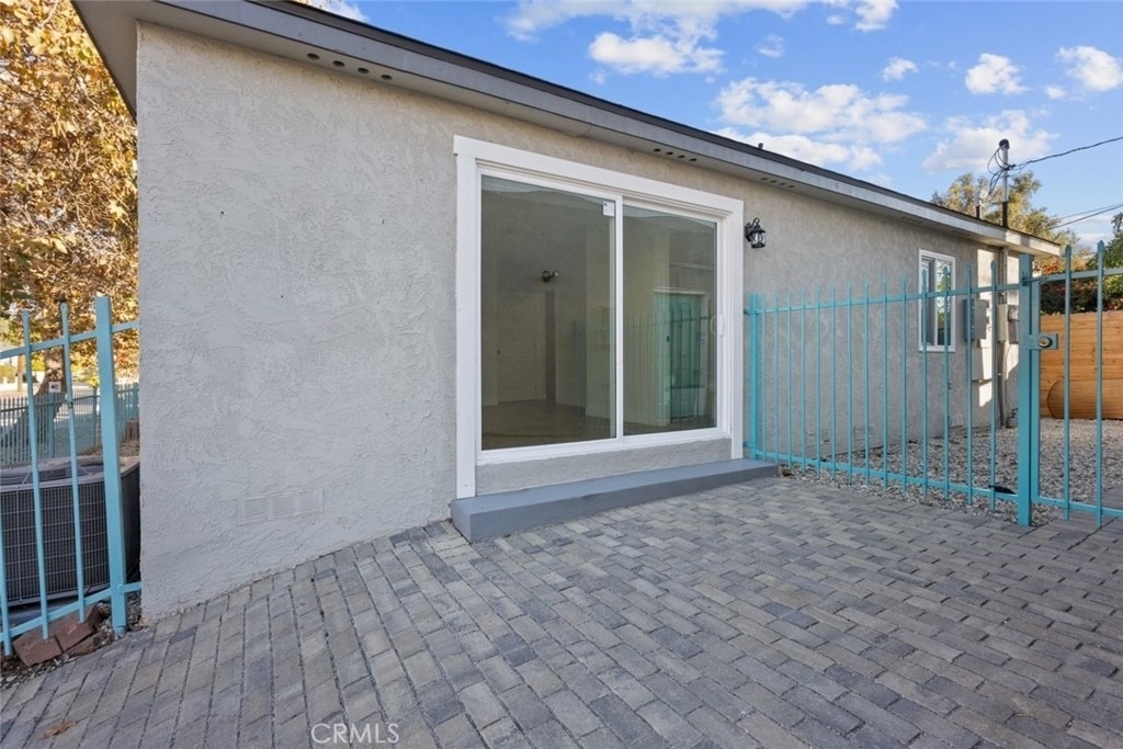 6661 1/2 Beck Avenue - Photo 24