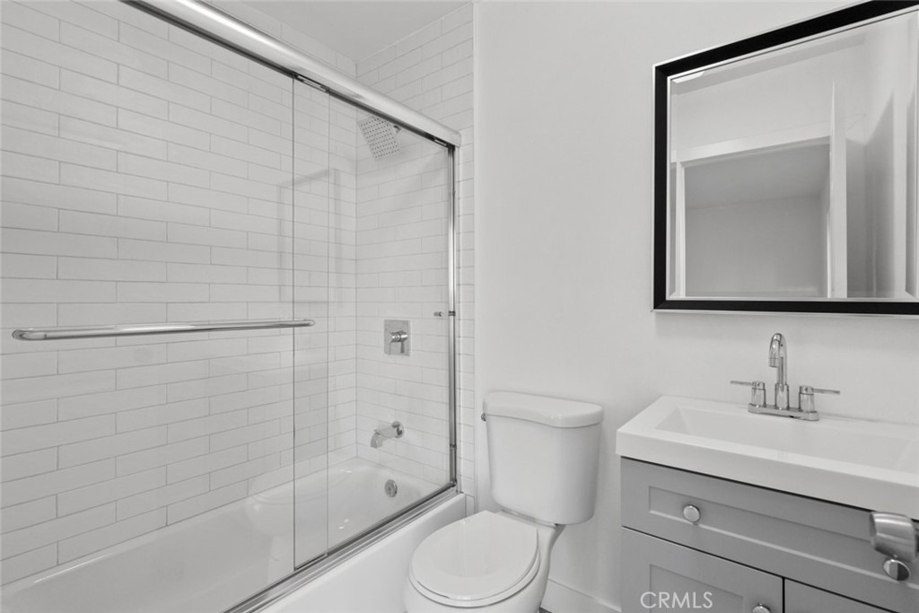 6661 1/2 Beck Avenue - Photo 15