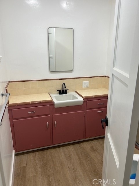 4568 Edgewood Place - Photo 8