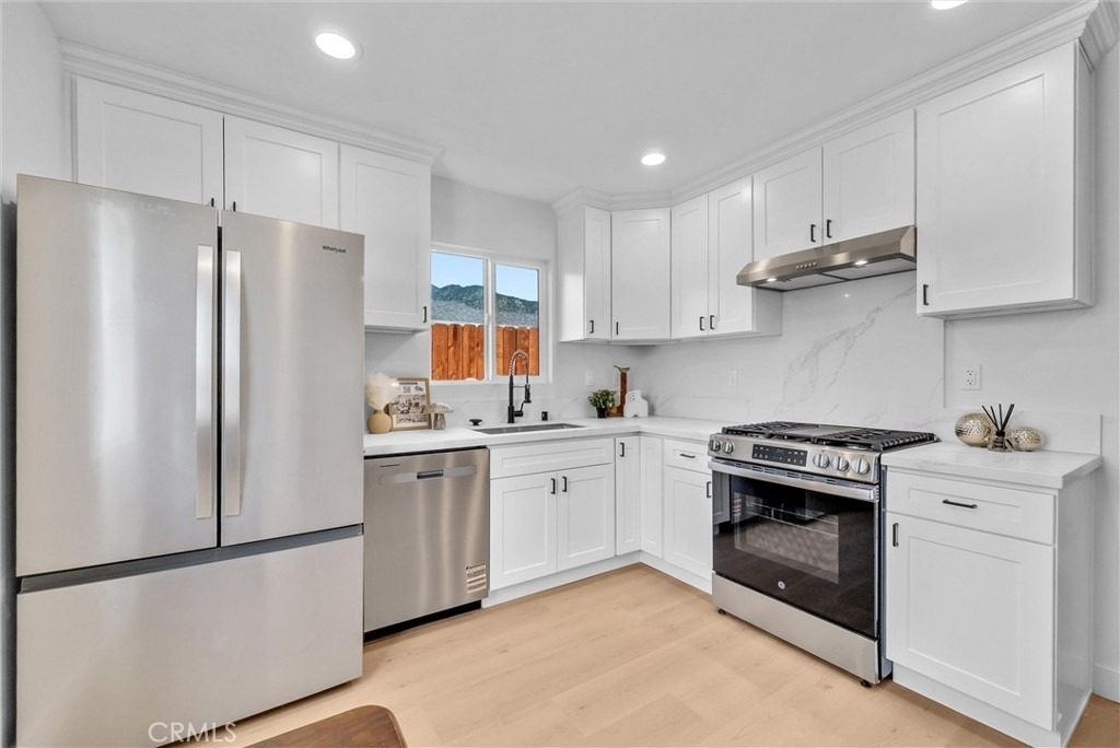 2305 Sesmas Street - Photo 30