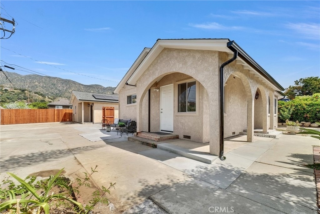 2305 Sesmas Street - Photo 25