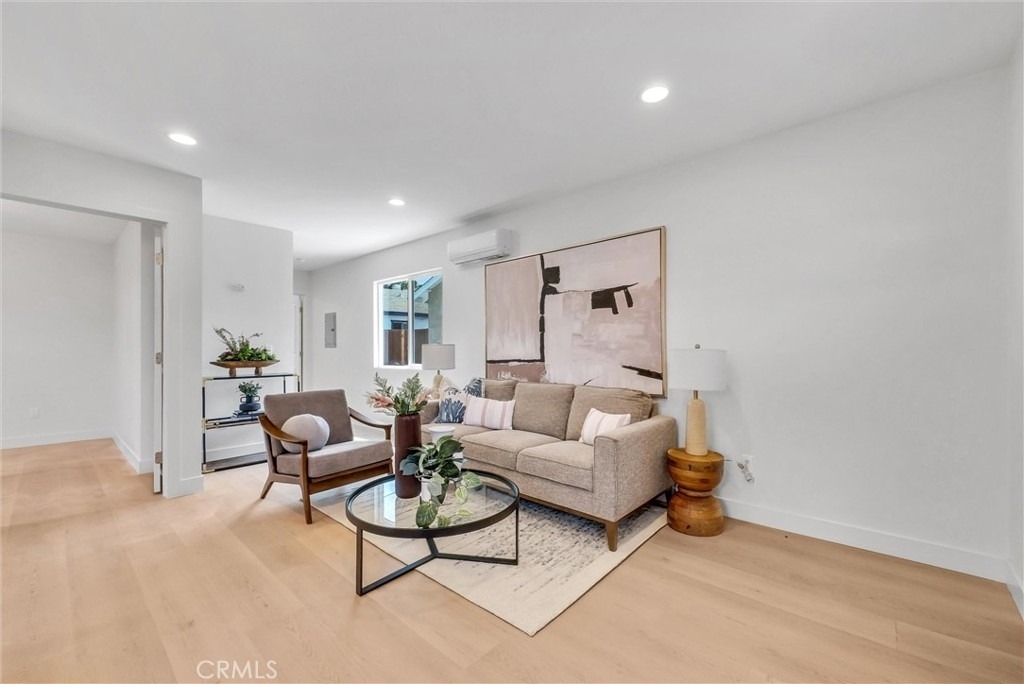 2305 Sesmas Street - Photo 28