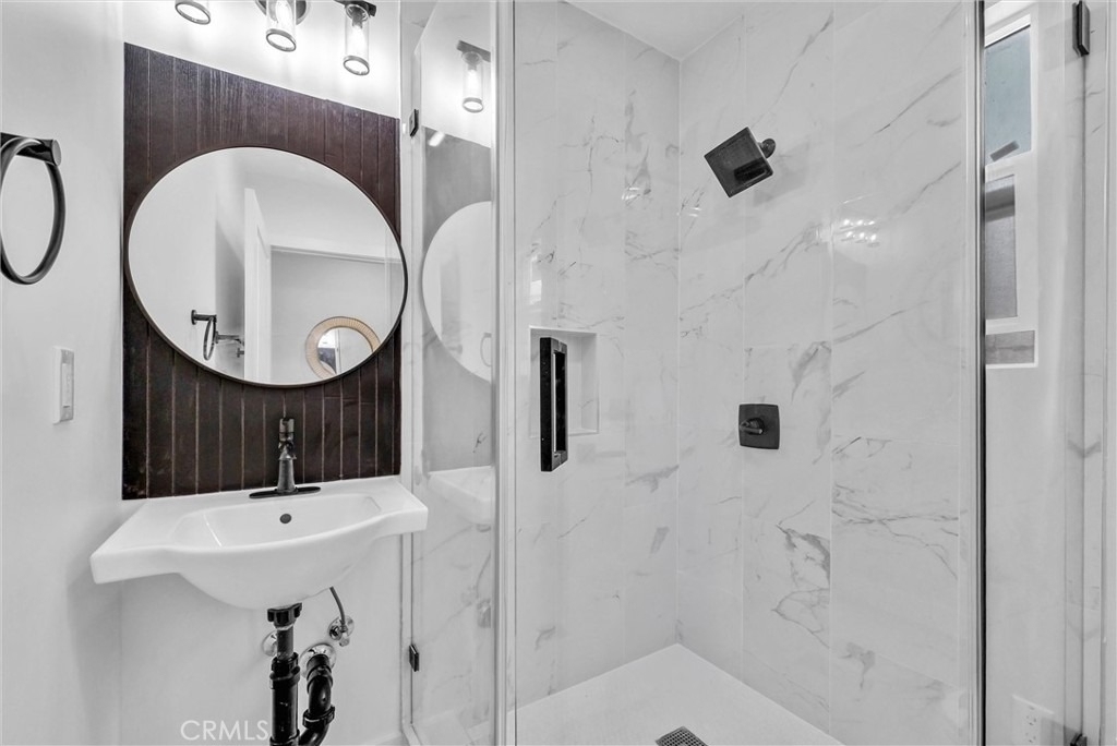 2305 Sesmas Street - Photo 23