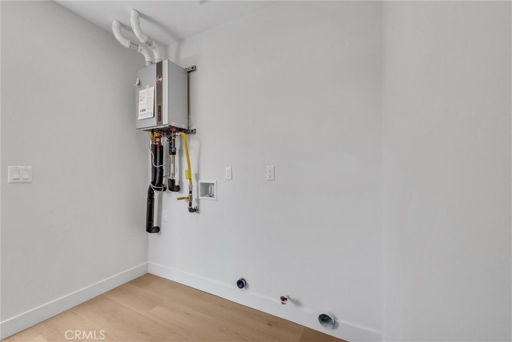 2305 Sesmas Street - Photo 36