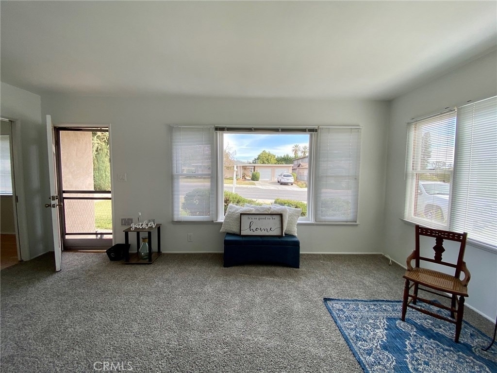 139 Acacia Avenue - Photo 2