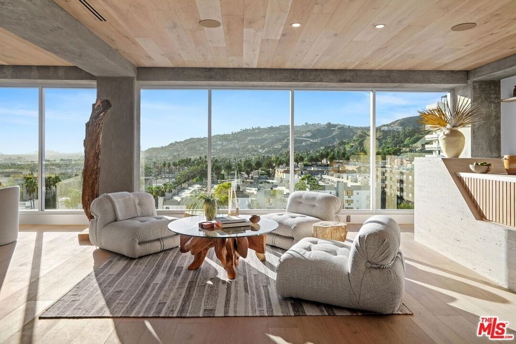 7135 Hollywood Boulevard - Photo 30