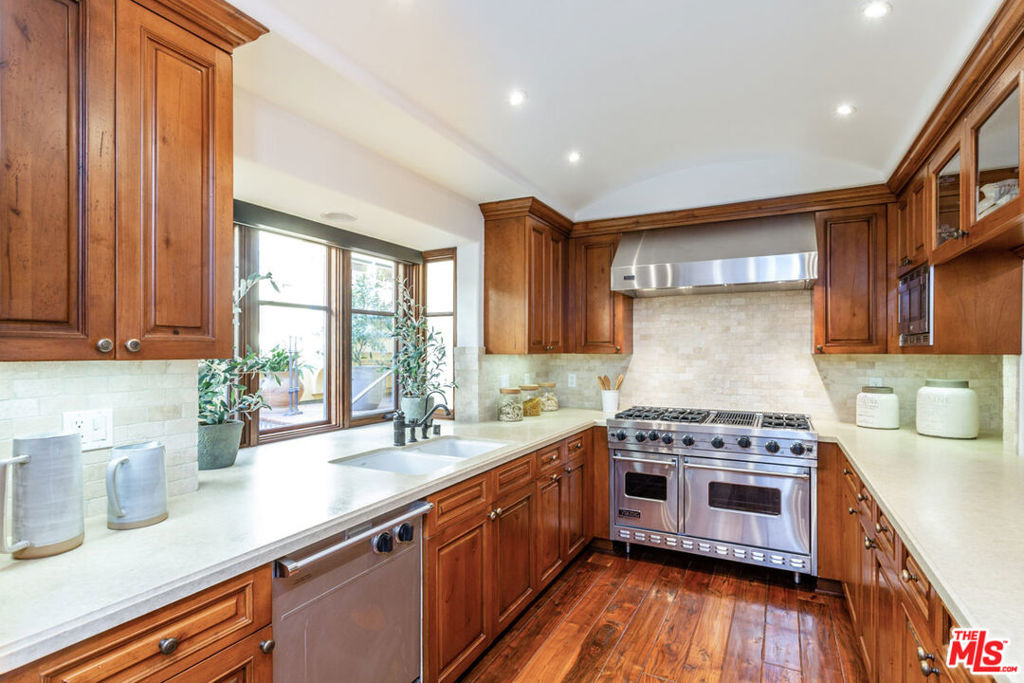 849 14th Street - Photo 8