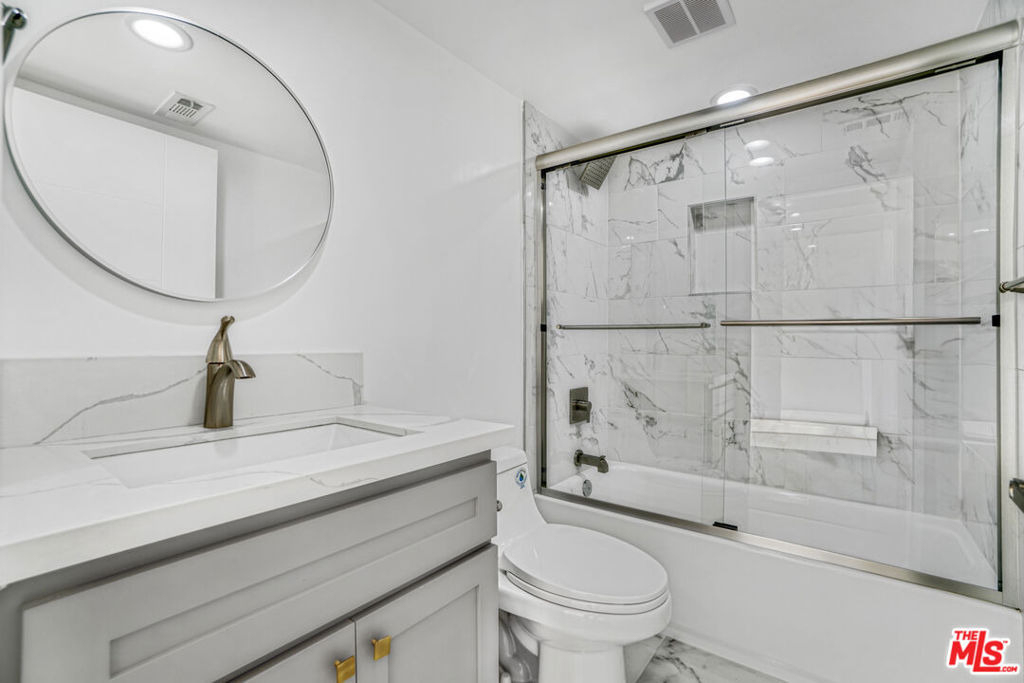 2057 2/4 S Garth Avenue - Photo 20