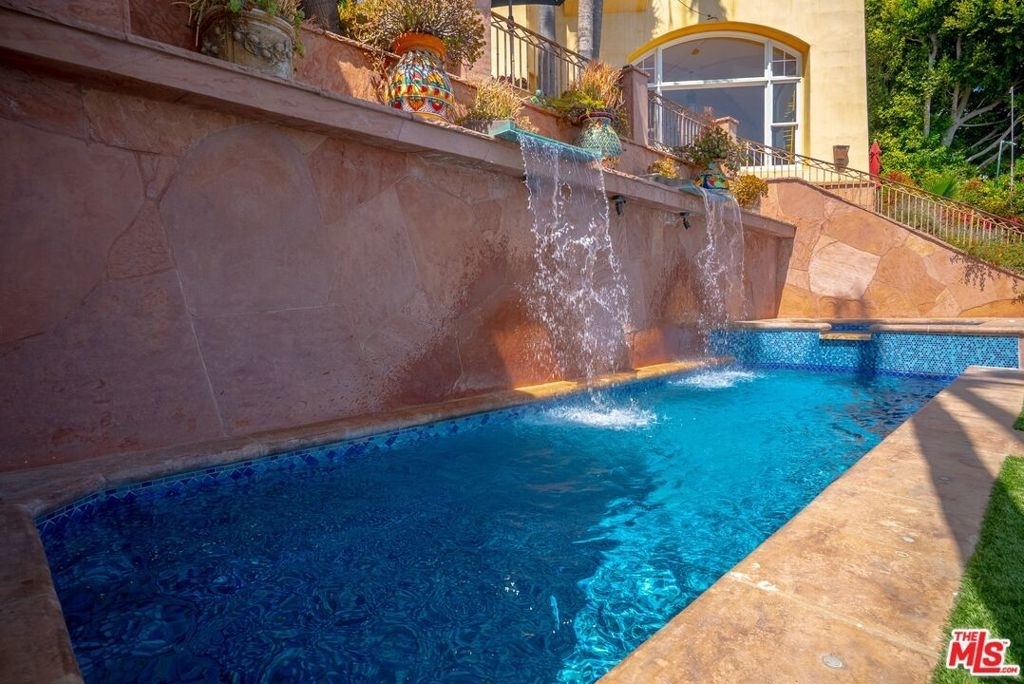 7107 Birdview Avenue - Photo 37