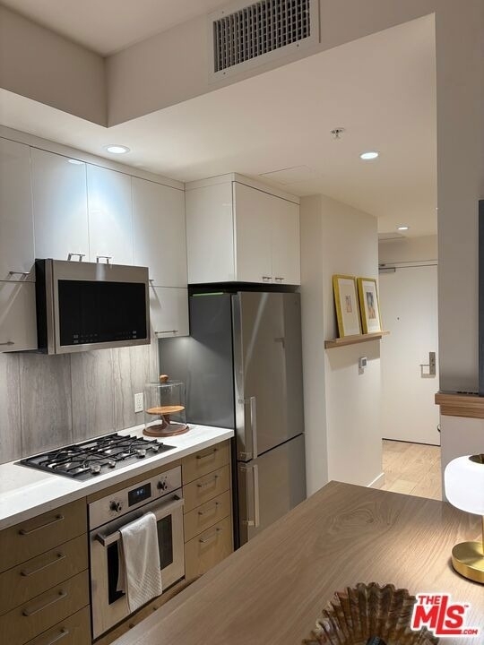 400 S Broadway - Photo 9