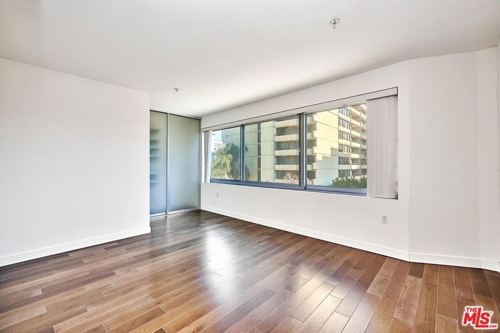 901 S Flower Street - Photo 14