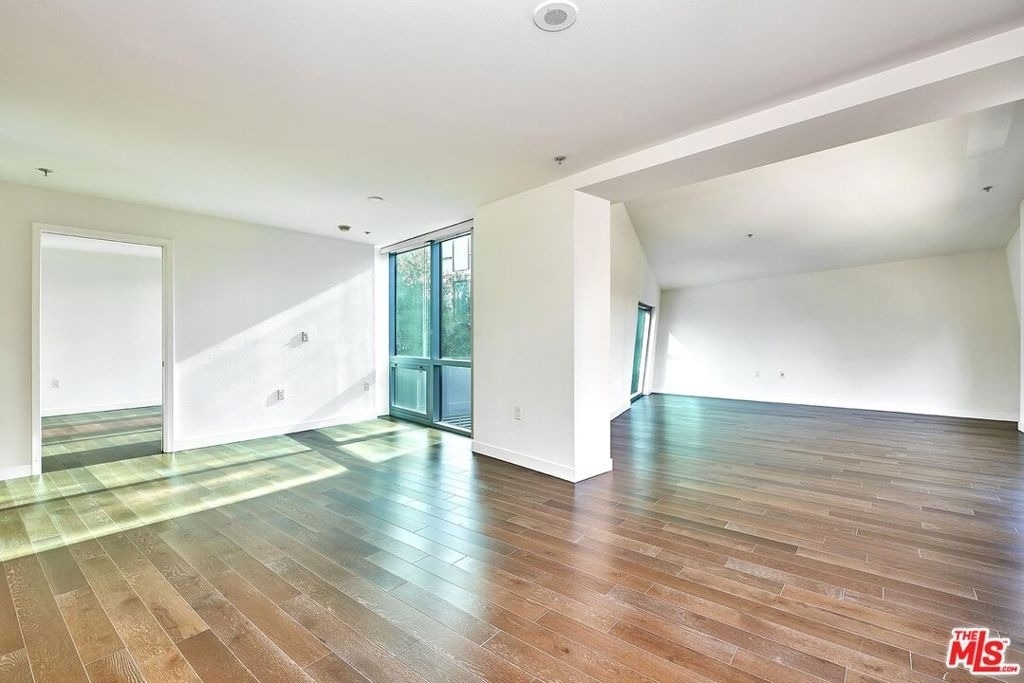 901 S Flower Street - Photo 21