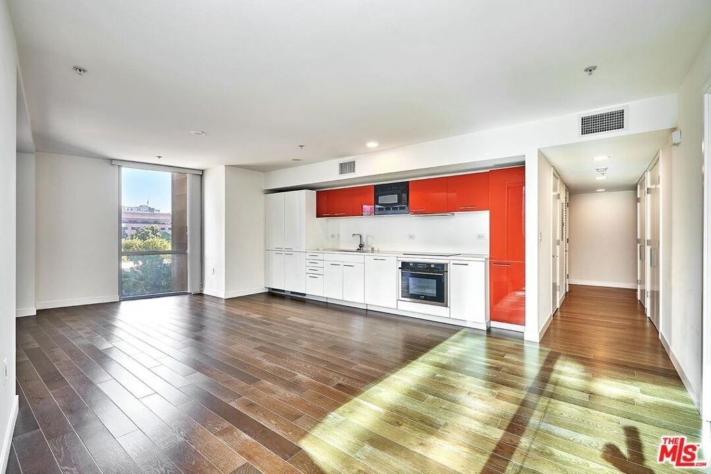 901 S Flower Street - Photo 18