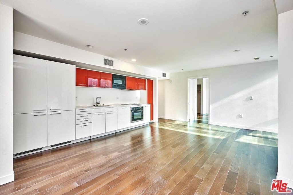 901 S Flower Street - Photo 19