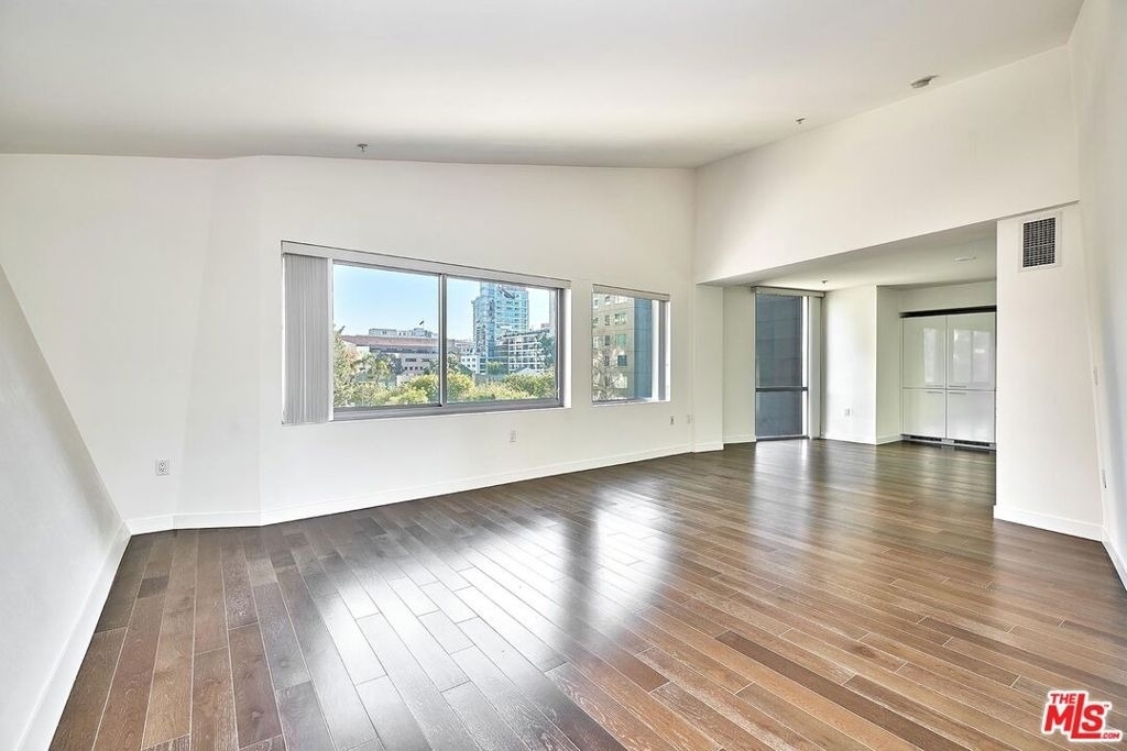 901 S Flower Street - Photo 24