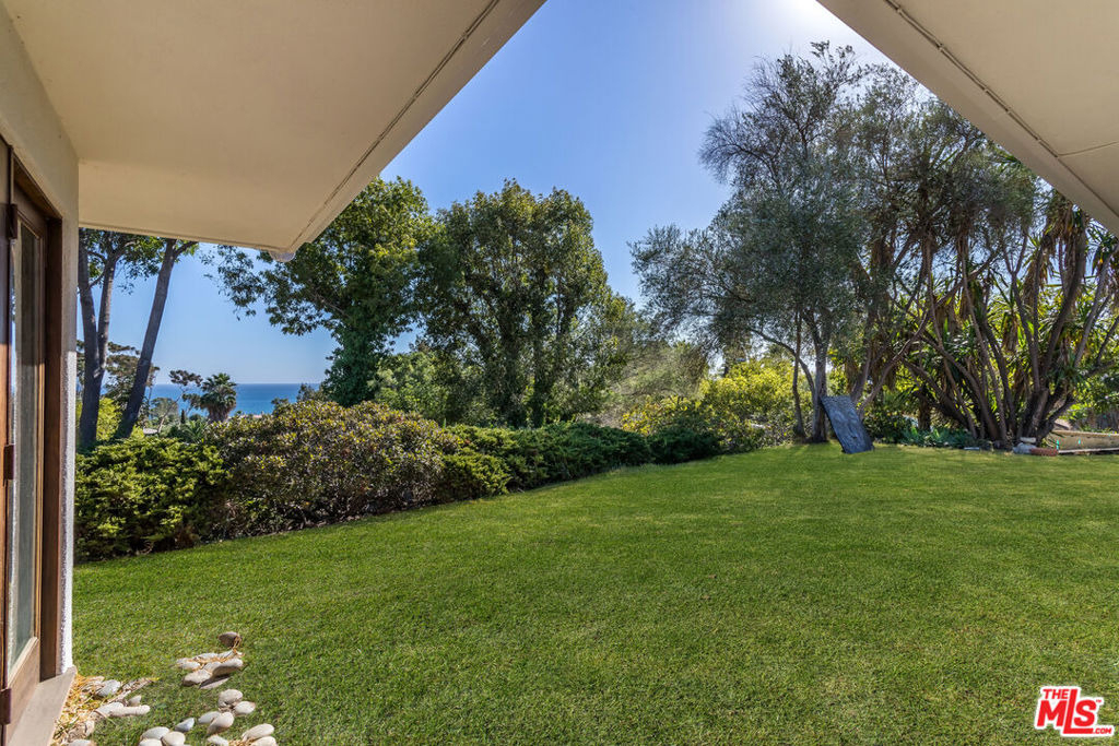 27349 1/2 Pacific Coast Highway - Photo 38