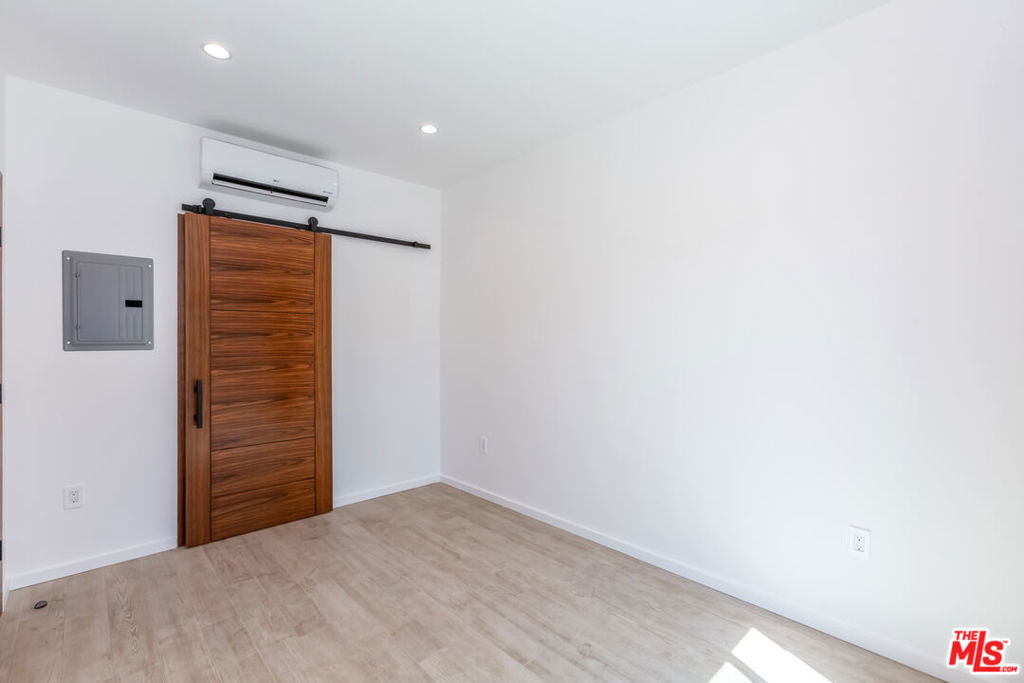 8012 Zeus Dr - Photo 22