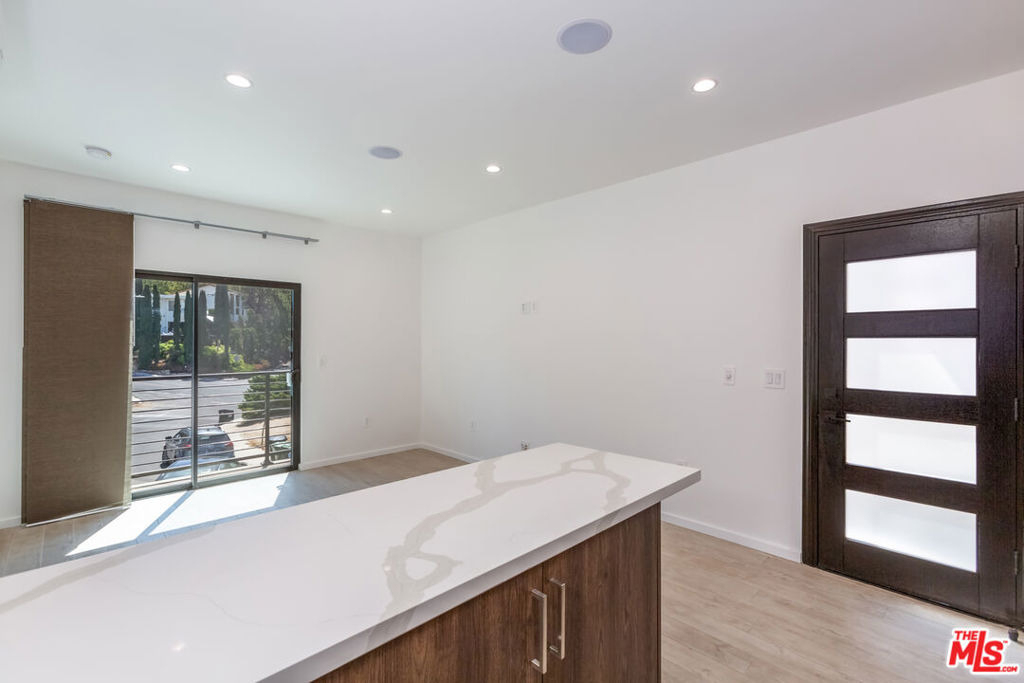 8012 Zeus Dr - Photo 10