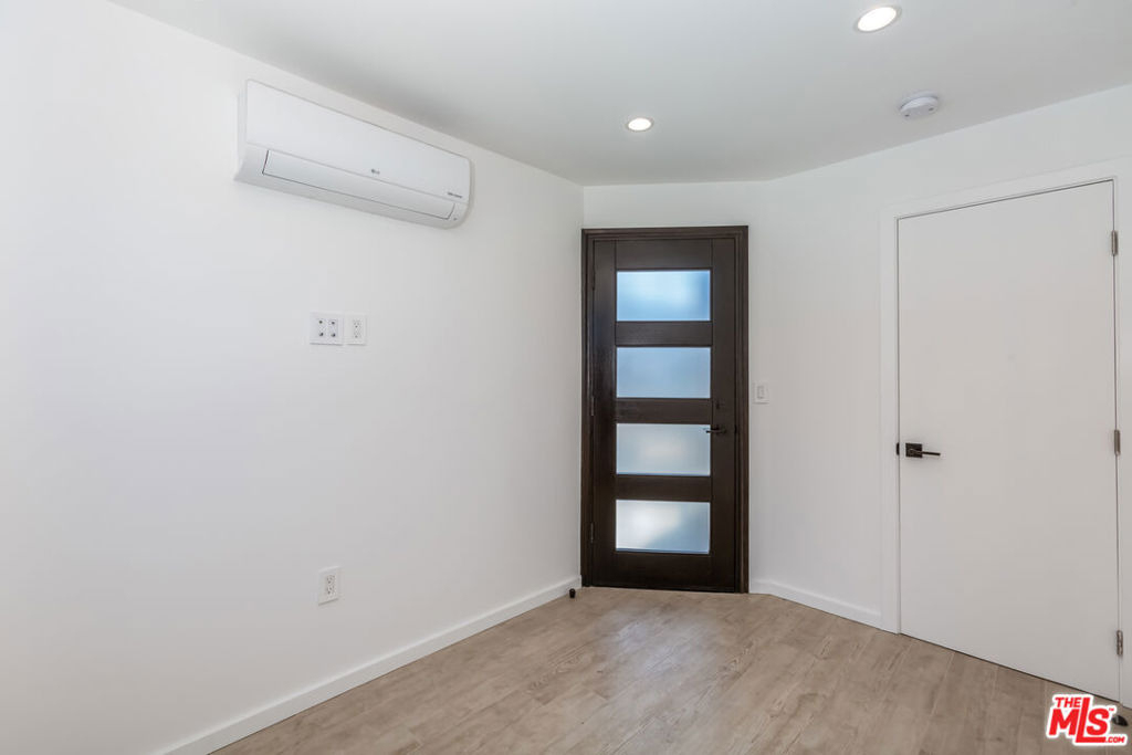 8012 Zeus Dr - Photo 29