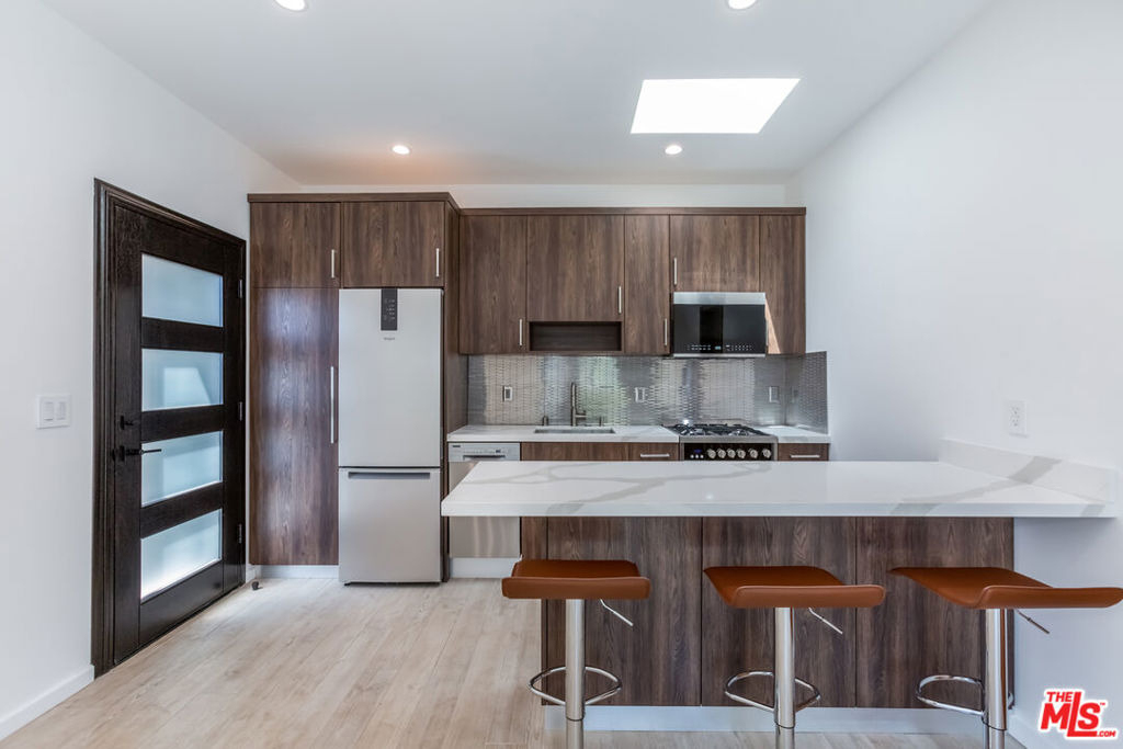 8012 Zeus Dr - Photo 13