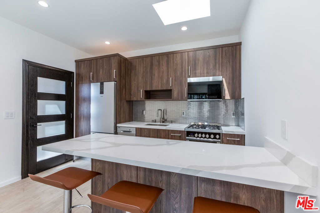 8012 Zeus Dr - Photo 14